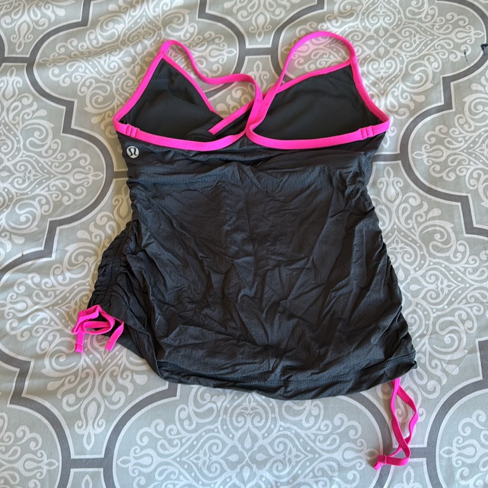 👛 Lululemon Tank 👛 - Picture 3 of 5
